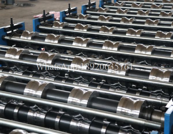 three layer aluminium roofing sheet making machine-6