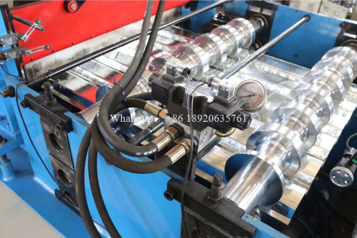 1.5'' type B decking floor roll forming machine-4