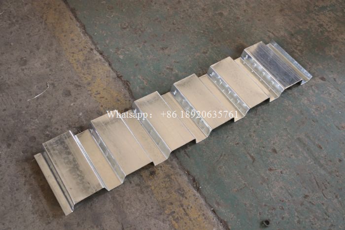 Maquina acanaladora de lamina para losacero 1.5″