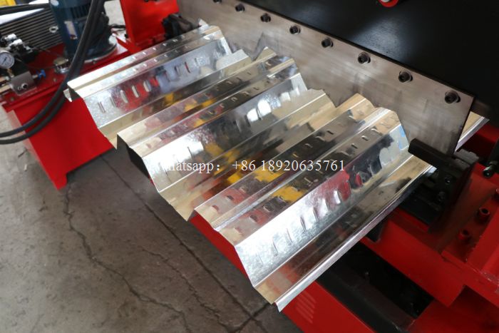 decking panel roll forming machine-1